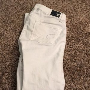 White American eagle jeans